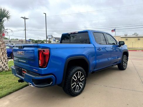 Used 2024 GMC Sierra 1500 AT4 w/ Technology Package AWD/4WD image 7
