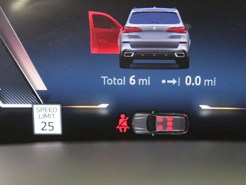 New 2026 BMW X5 xDrive40i w/ M Sport Package image 18