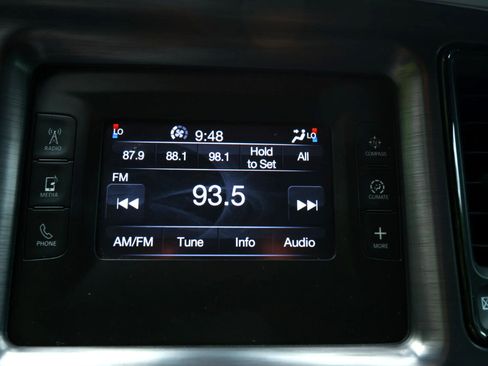 Used 2015 Dodge Challenger R/T w/ Quick Order Package 22B R/T image 8