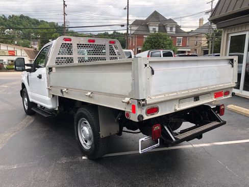 Used 2017 Ford F250 XL RWD image 4