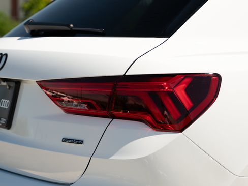 Certified 2024 Audi Q3 2.0T Premium AWD/4WD image 29