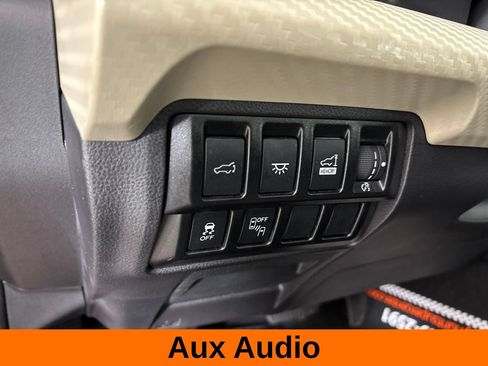 Used 2021 Subaru Ascent Premium w/ Convenience Package AWD/4WD image 11