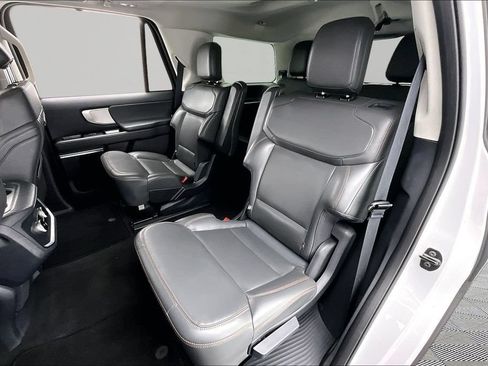 Certified 2025 Ford Expedition Active AWD/4WD image 26
