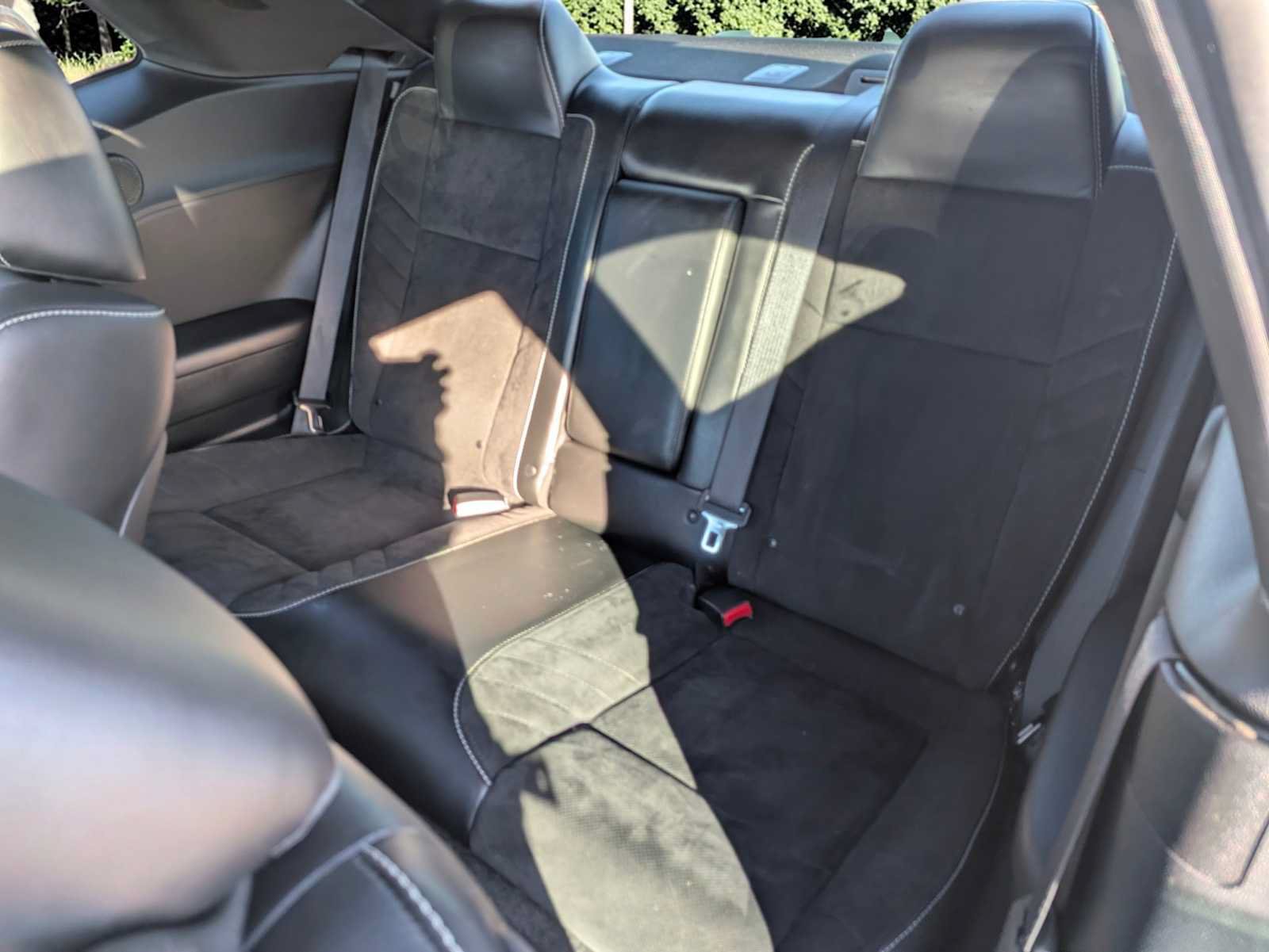 Used 2018 Dodge Challenger SRT w/ Technology Group RWD image 19