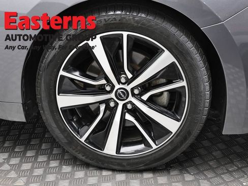 Used 2023 Nissan Maxima SV w/ Floor Mat Group FWD image 32