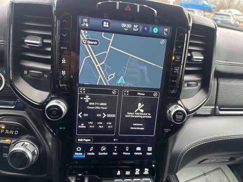 Used 2022 RAM 1500 Limited w/ Body-Colour Bumper Group image 28