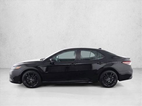 Used 2022 Toyota Camry SE w/ Carpet Mat Package (TMS) FWD image 4