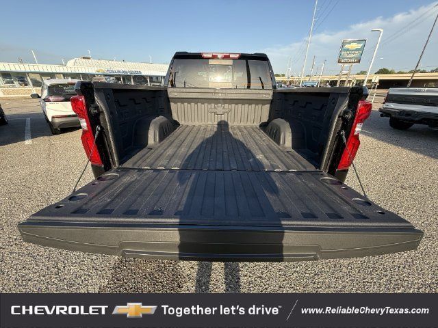 Used 2026 Chevrolet Silverado 1500 High Country AWD/4WD image 37