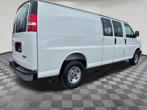 New 2026 GMC Savana 2500 Extended RWD image 5