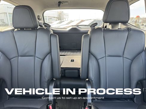 Used 2023 Subaru Ascent Limited image 25