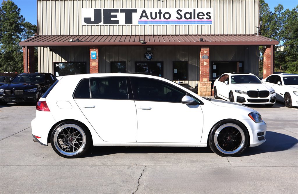 Used 2017 Volkswagen Golf Wolfsburg Edition FWD image 8
