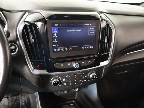 Used 2022 Chevrolet Traverse RS image 5