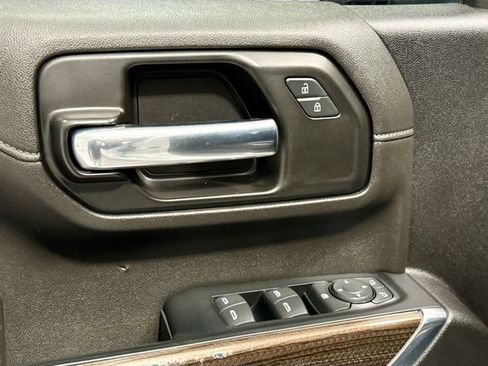 Used 2023 Chevrolet Silverado 3500 LT w/ Convenience Package image 16