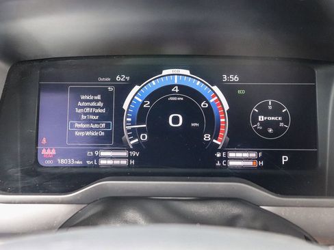 Used 2024 Toyota Tundra Limited AWD/4WD image 30