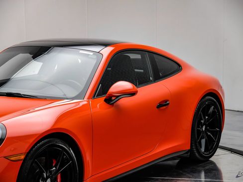 Used 2018 Porsche 911 Carrera 4S image 24