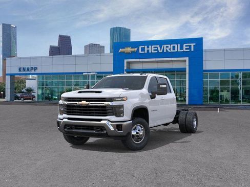 New 2026 Chevrolet Silverado 3500 LT w/ Convenience Package image 32