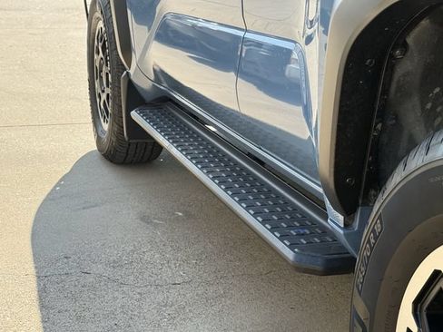 Used 2025 Toyota 4Runner TRD Off-Road Premium w/ Tow Technology Package AWD/4WD image 10