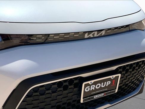 Used 2024 Kia Soul LX w/ Option Group 015 FWD image 28