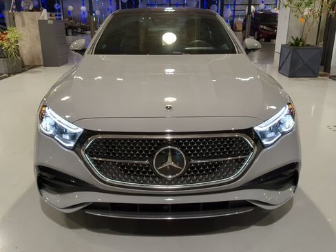 Certified 2025 Mercedes-Benz E 350 4MATIC Sedan image 3