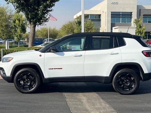 Used 2024 Jeep Compass Trailhawk image 7