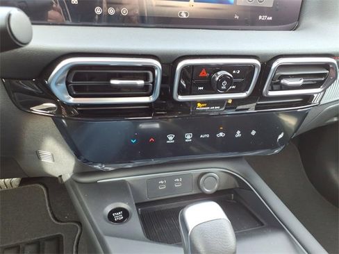 New 2026 Nissan Sentra SR image 12