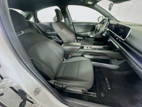 Used 2024 Hyundai Ioniq 6 SE image 32
