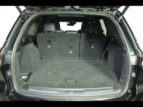 Used 2022 Jeep Grand Cherokee Overland w/ Luxury Tech Group IV image 19