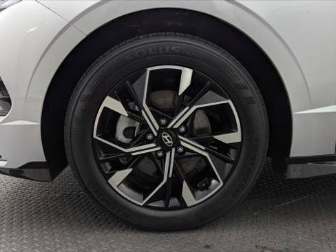 Used 2025 Hyundai Sonata SEL FWD image 31