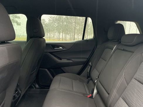 Used 2025 Chevrolet Equinox LT image 22