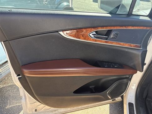 Used 2017 Lincoln MKX Reserve w/ Canadian Touring Package image 5