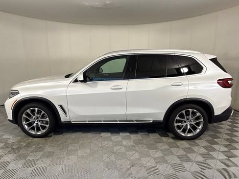 Used 2023 BMW X5 sDrive40i w/ Premium Package RWD image 3