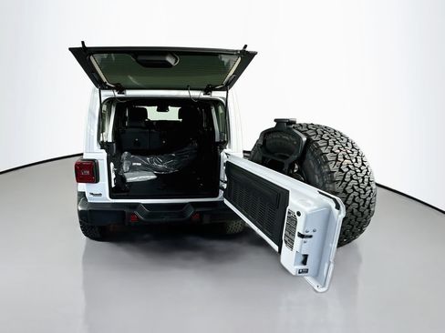 New 2026 Jeep Wrangler Unlimited Rubicon AWD/4WD image 15