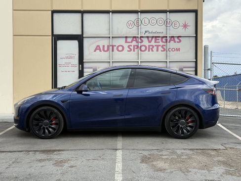 Used 2022 Tesla Model Y Performance AWD/4WD image 5