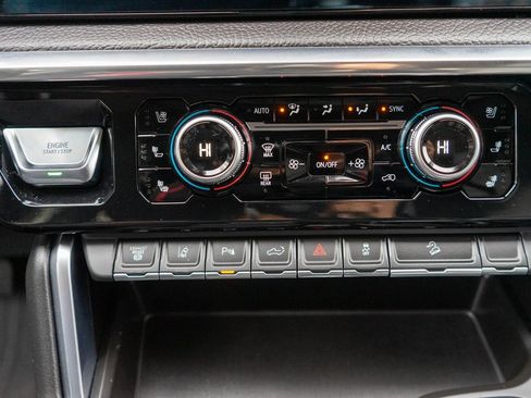 Used 2024 GMC Sierra 3500 Denali w/ Denali Reserve Package image 28