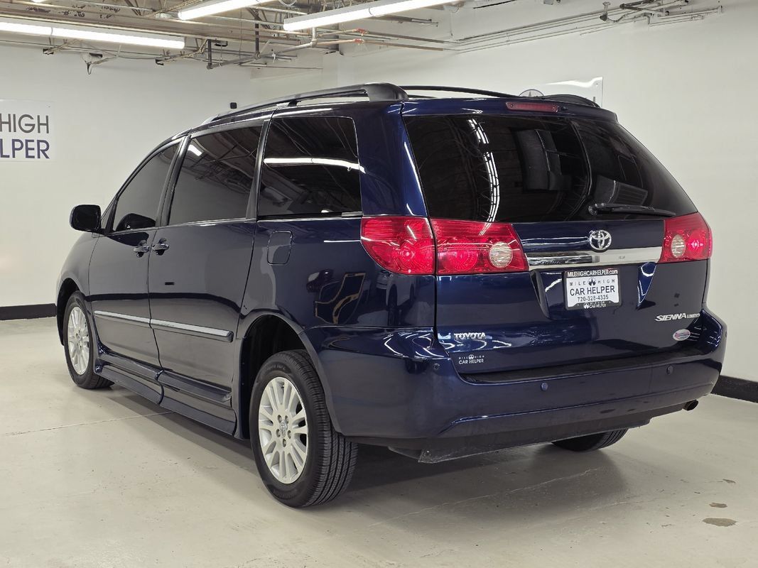 Used 2007 Toyota Sienna XLE FWD image 21