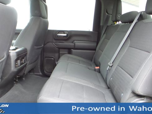 Used 2021 Chevrolet Silverado 2500 LT w/ Convenience Package image 19