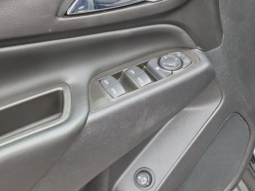 Used 2021 Chevrolet Equinox LT AWD/4WD image 13