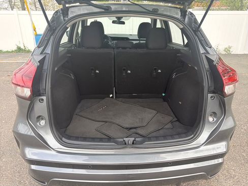 Used 2023 Nissan Kicks S FWD image 27