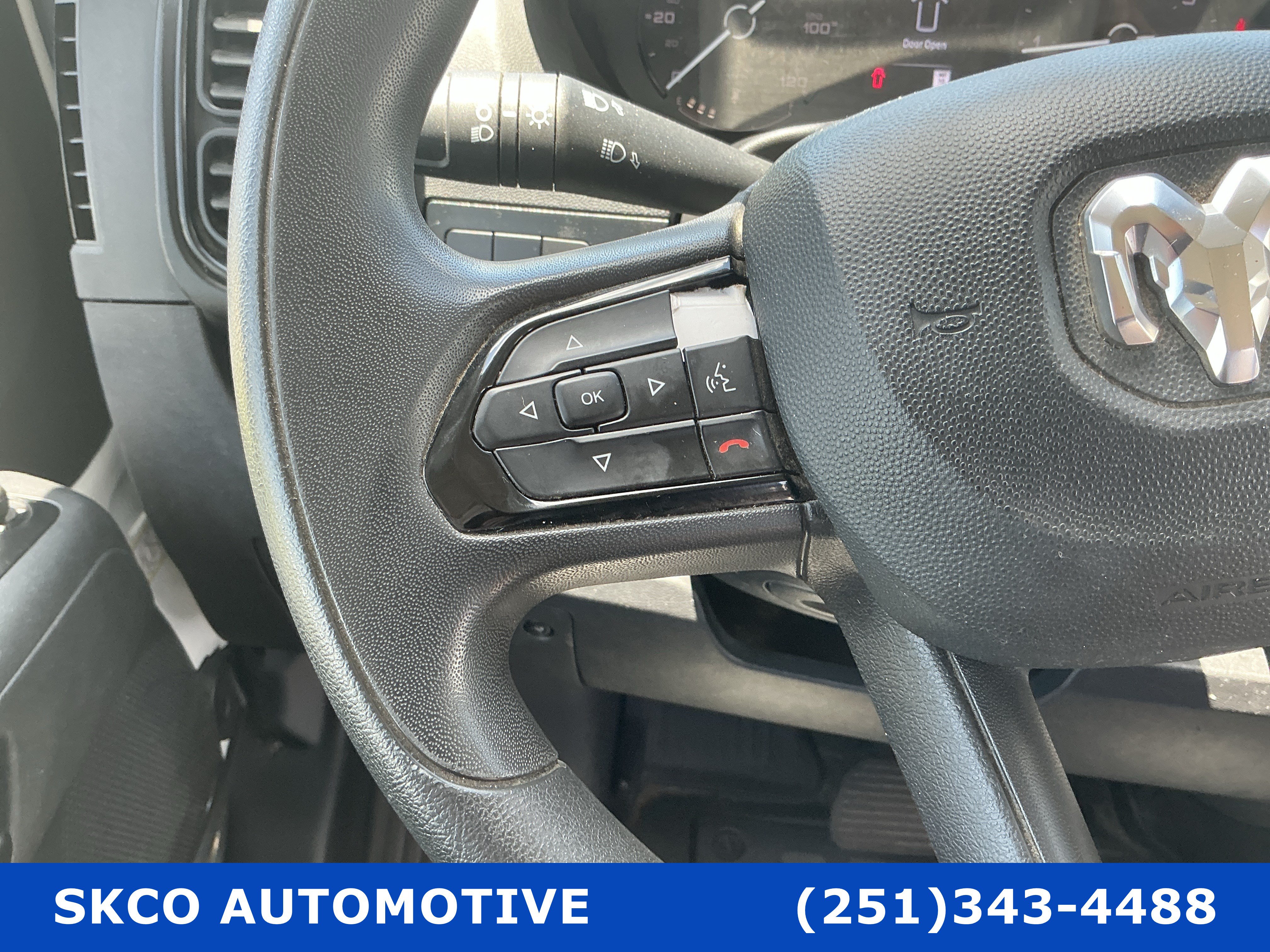 Used 2024 RAM ProMaster 2500 w/ Convenience Group FWD image 19