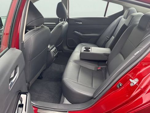 Used 2024 Nissan Altima 2.5 SL AWD/4WD image 30