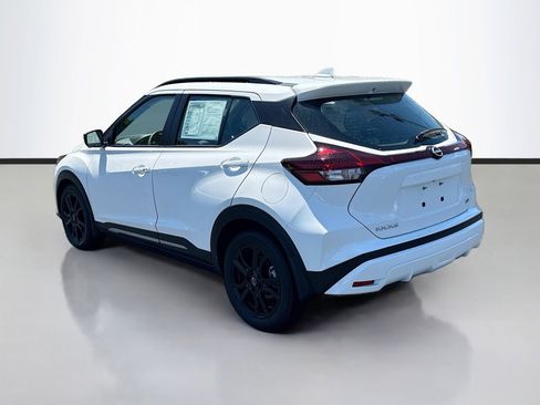 Used 2024 Nissan Kicks SR w/ SR Premium Package FWD image 5