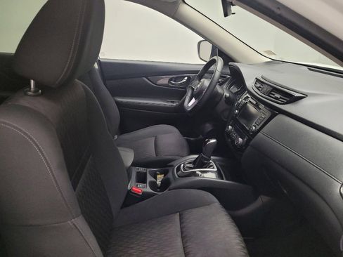 Used 2019 Nissan Rogue SV AWD/4WD image 21