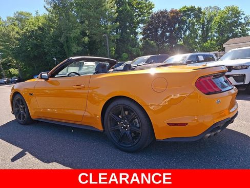 Used 2018 Ford Mustang GT Premium w/ Equipment Group 401A RWD image 4