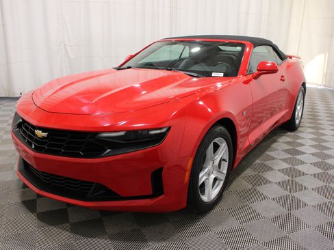 Used 2023 Chevrolet Camaro LT RWD image 33