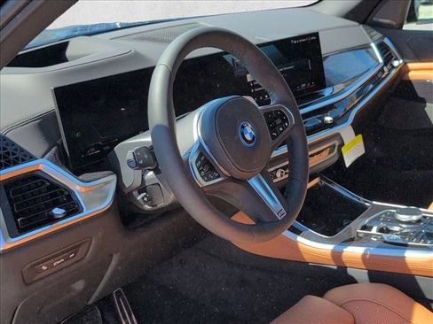 New 2026 BMW X5 xDrive50e image 3