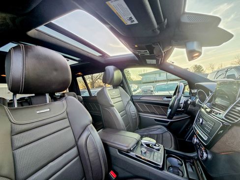 Used 2017 Mercedes-Benz GLS 63 AMG 4MATIC image 45