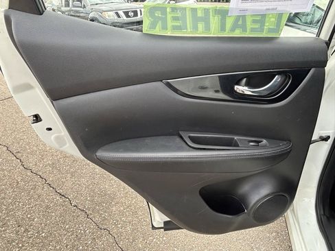 Used 2017 Nissan Rogue Sport SL w/ SL Premium Package AWD/4WD image 13