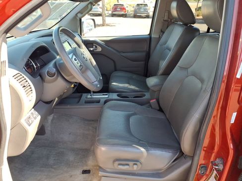 Used 2015 Nissan Frontier SL AWD/4WD image 14