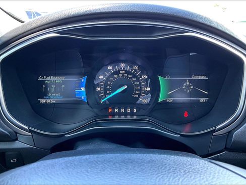 Used 2019 Ford Fusion SE AWD/4WD image 21