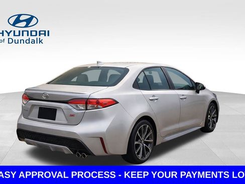 Used 2021 Toyota Corolla SE w/ SE Premium Package FWD image 2